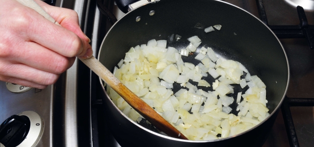 frying onions